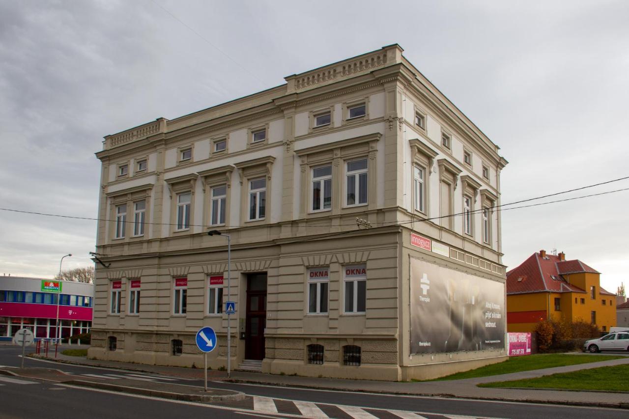 Dobre Misto Hotell Krnov Exteriör bild