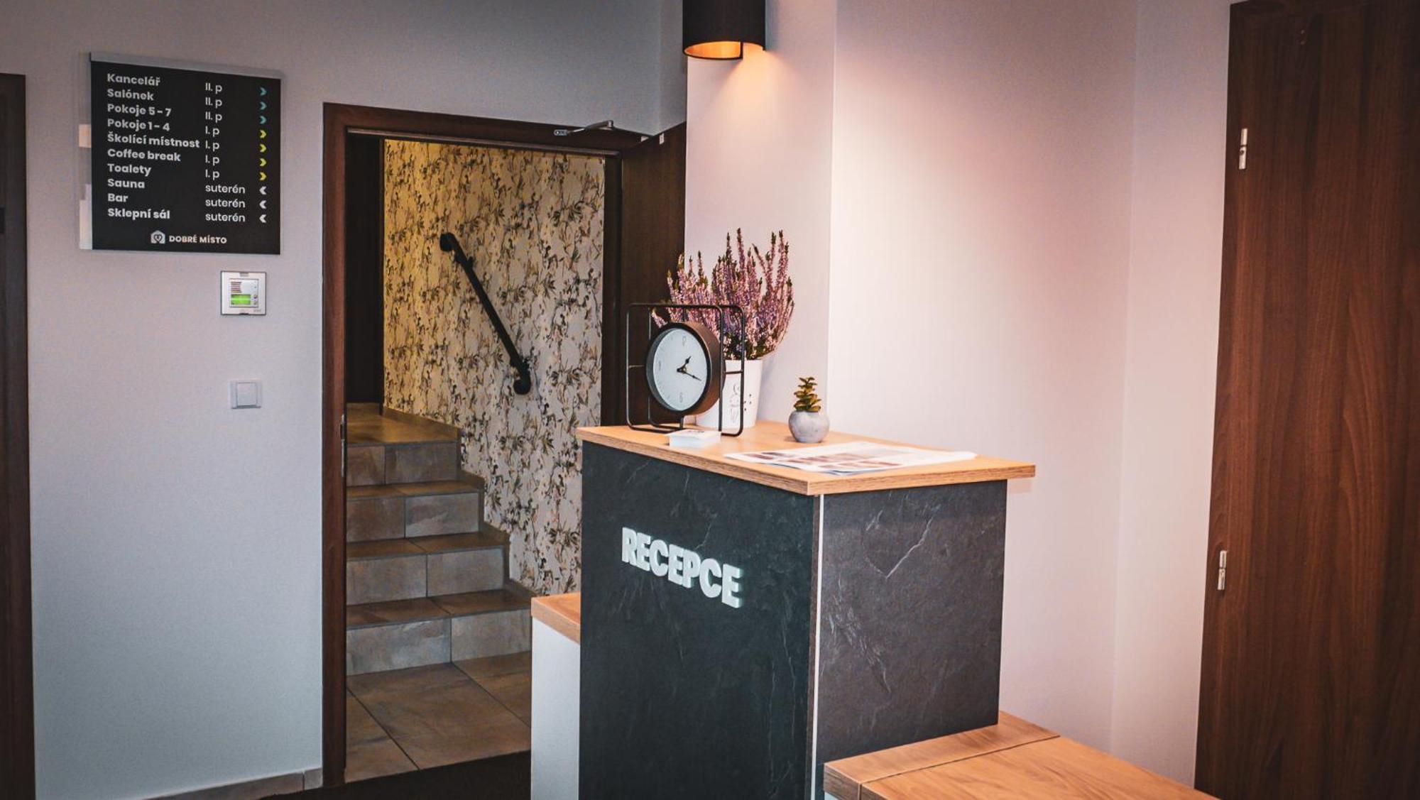Dobre Misto Hotell Krnov Exteriör bild