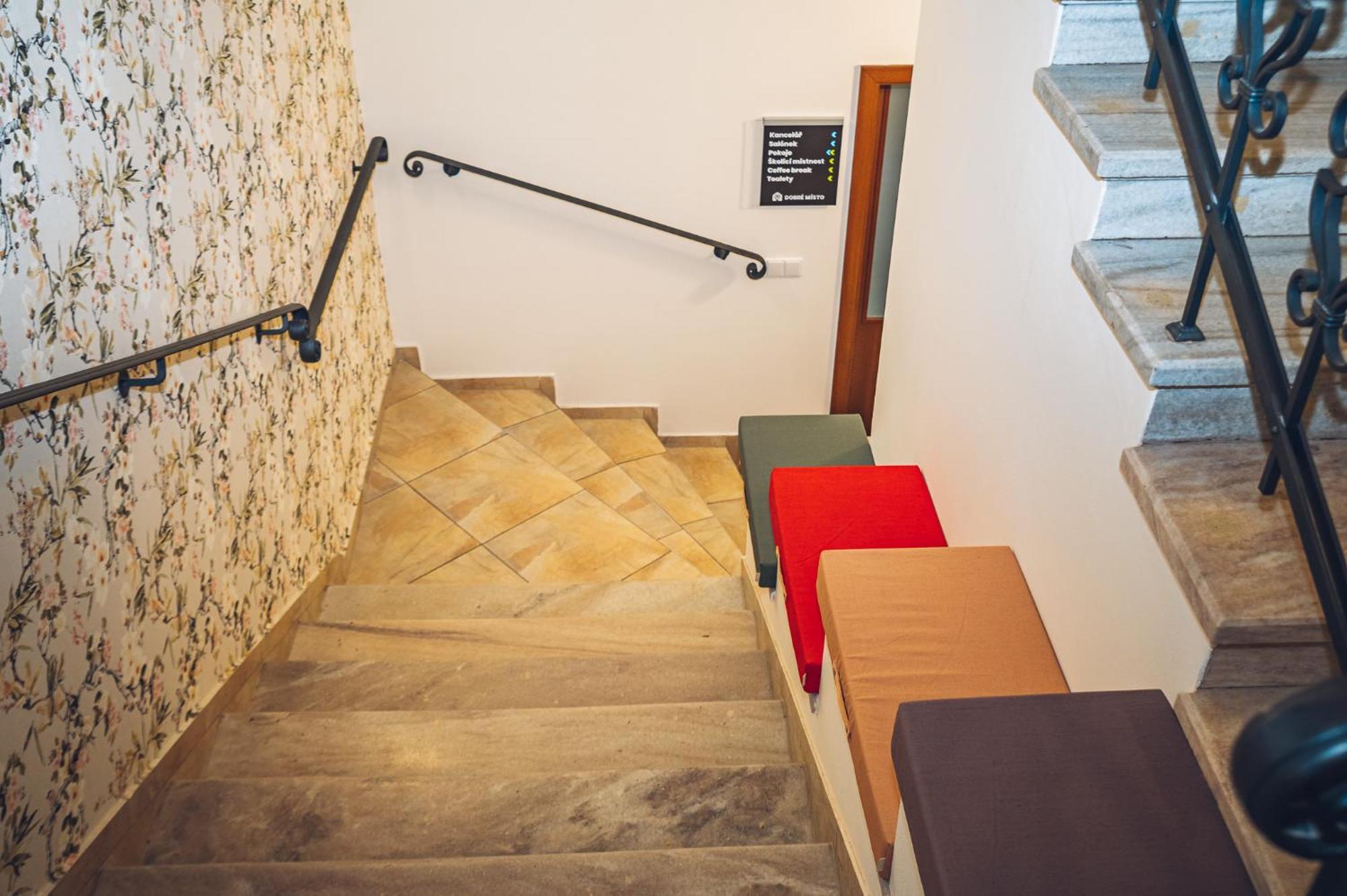 Dobre Misto Hotell Krnov Exteriör bild