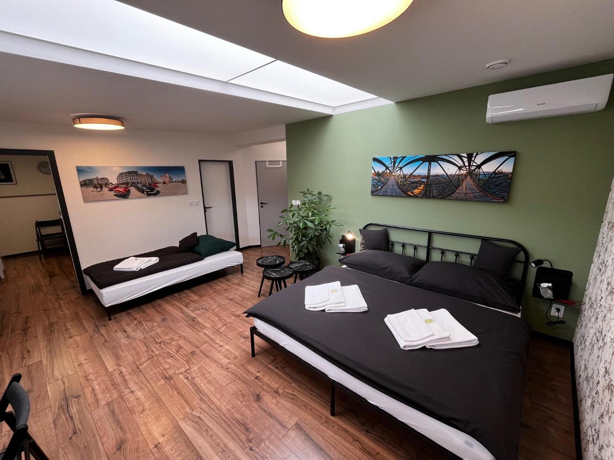 Dobre Misto Hotell Krnov Exteriör bild