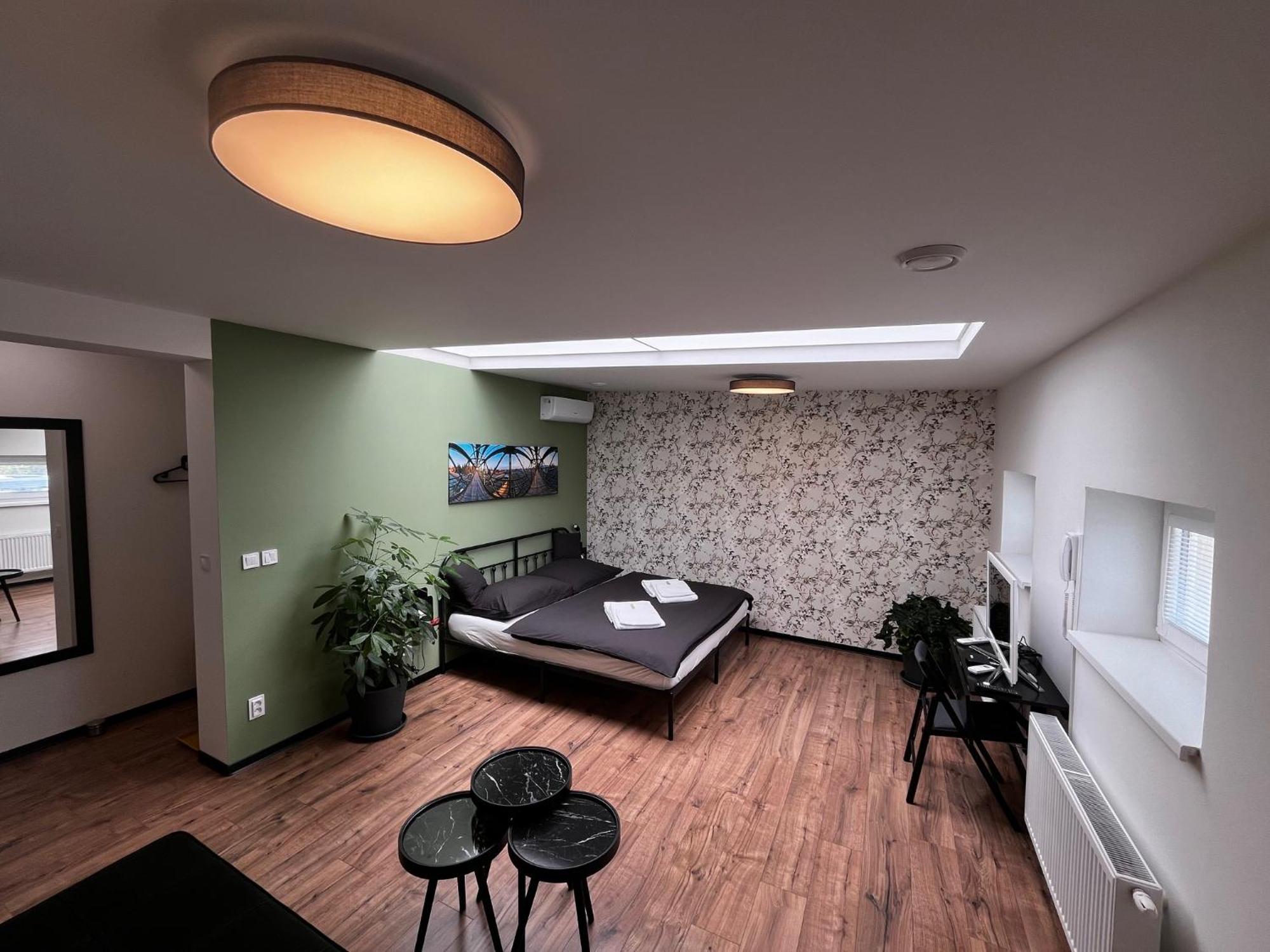 Dobre Misto Hotell Krnov Exteriör bild