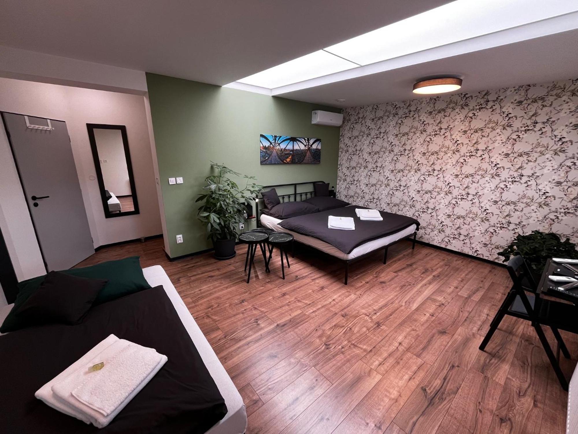 Dobre Misto Hotell Krnov Exteriör bild